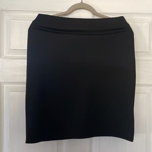 George pull on pencil skirt size 4-6 in black. Polyester / Spandex